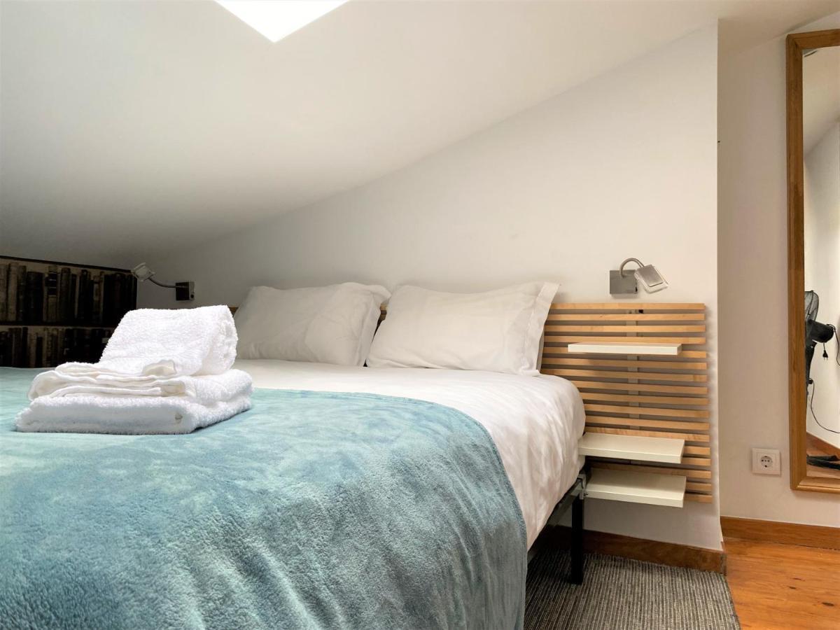 Condessa 2Bdr Duplex By Lovelystay Lisboa Extérieur photo